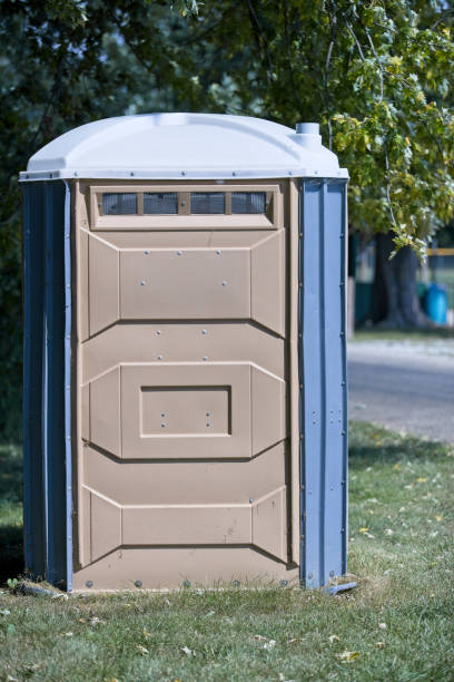 Best Portable toilet rental cost  in Hurstbourne Acres, KY